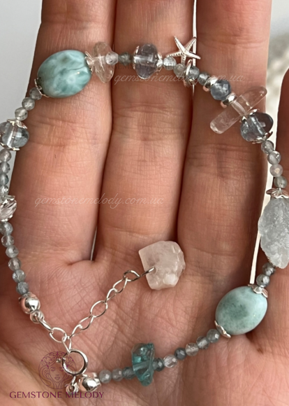 Браслет з блакитних мінералів, на замочку з подовжувачем 