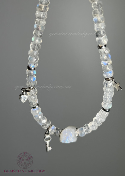 Браслет з місячним каменем та сріблом