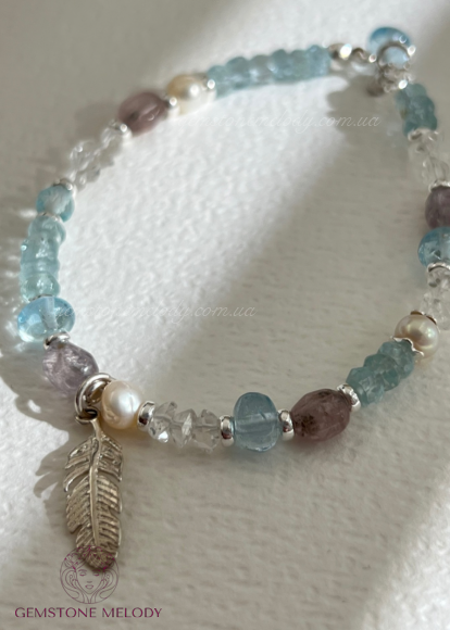 Браслет з аквамарину, і інших мінералів 