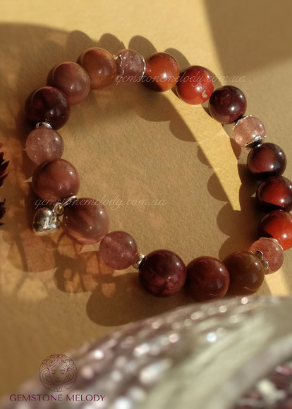 Браслет из яшмы и клубничного кварца 