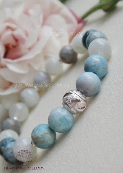 Апатит, місячний камень