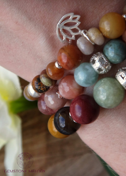 Браслет из яшмы "мукаит", берилла, агата b1058 