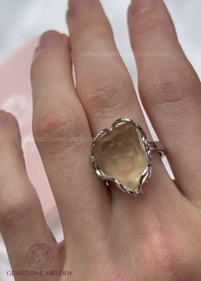 Каблучка з тектитом