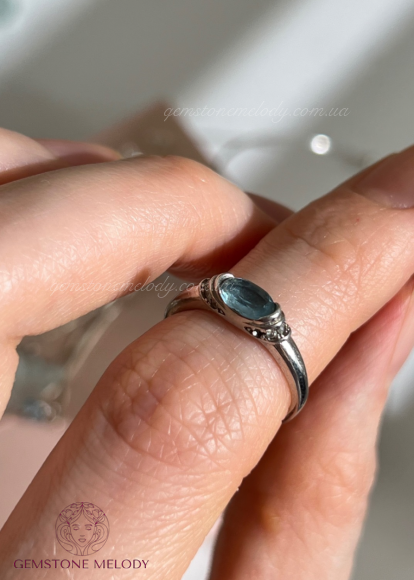 Каблучка зі срібла з аквамарином