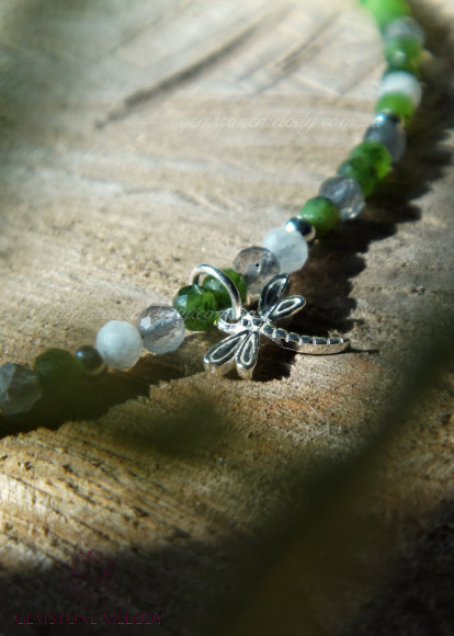 Колье из нефрита и лабрадора 