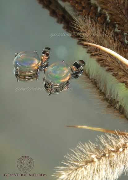 Подвеска с благородным опалом 