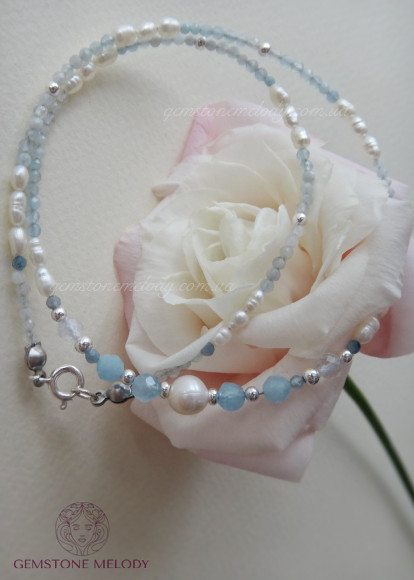 Колье из аквамарина h1009