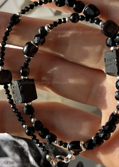 Кольє з чорним турмаліном, та іншими натуральними каменями 