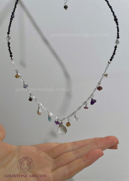 Кольє -браслет (трансформер) зі шпінелі і інших каменів високої якості 