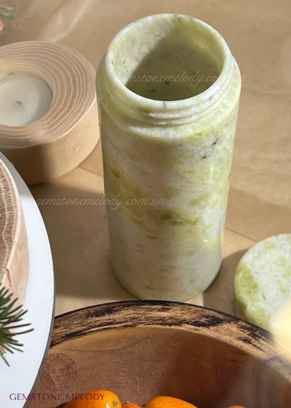 Термос із нефрита, чайник із нефрита 