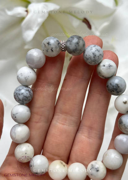 Браслет з дентритовим опалом (схожий)