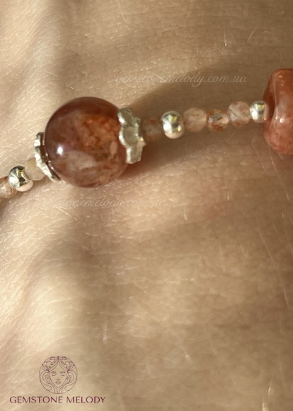 Браслет з сонячним каменем