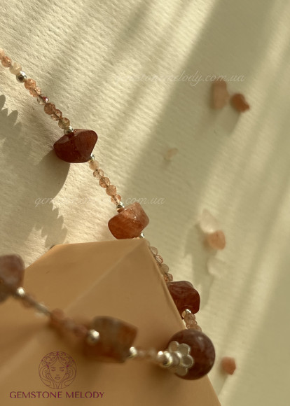 Браслет з сонячним каменем