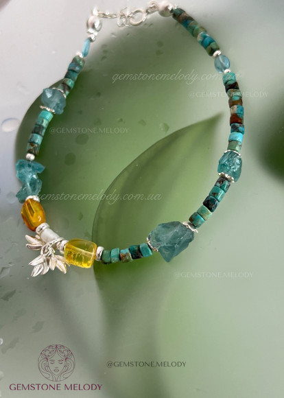 Браслет з бурштином, апатитом, бірюзою