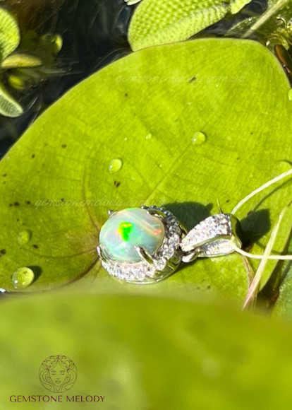 Підвіска з опалом