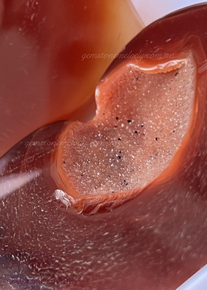 Сардонікс у формі серця, коричневий агат (халцедон)