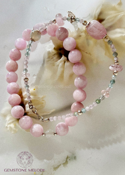 Браслет з кунциту