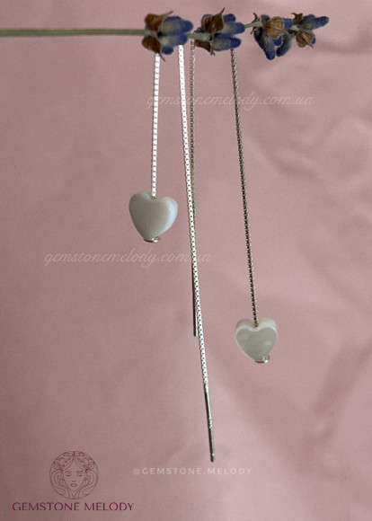 Срібні сережки з перламутровим серцем