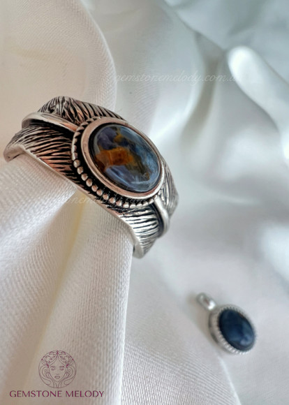 Каблучка з петерсітом