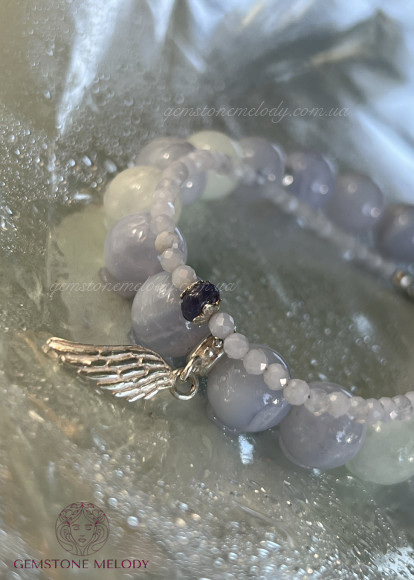 Браслет з блакитним мереживним агатом, з підвіскою зі срібла - крилом 