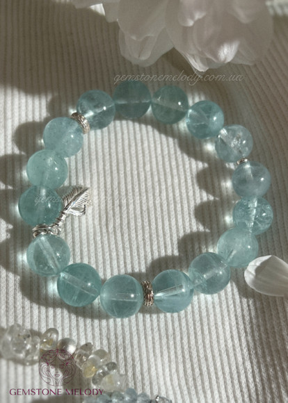 Браслет з аквамарином високої якості, на резинці 