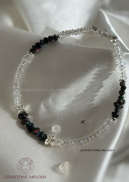Браслет з місячним каменем та чорним опалом