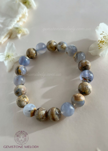 Браслет з блакитним халцедоном на резинці