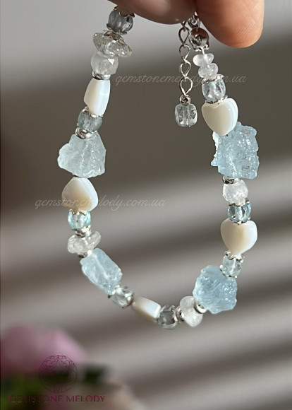 Браслет з аквамарином, перламутровим серцем
