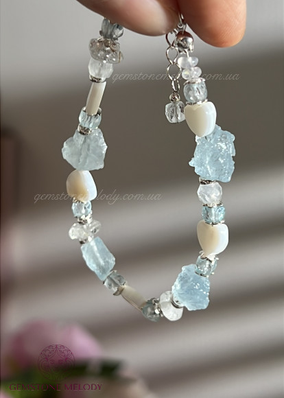 Браслет з аквамарином, перламутровим серцем