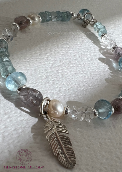 Браслет з аквамарину, і інших мінералів 