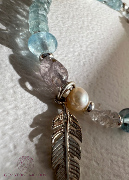 Браслет з аквамарину, і інших мінералів 